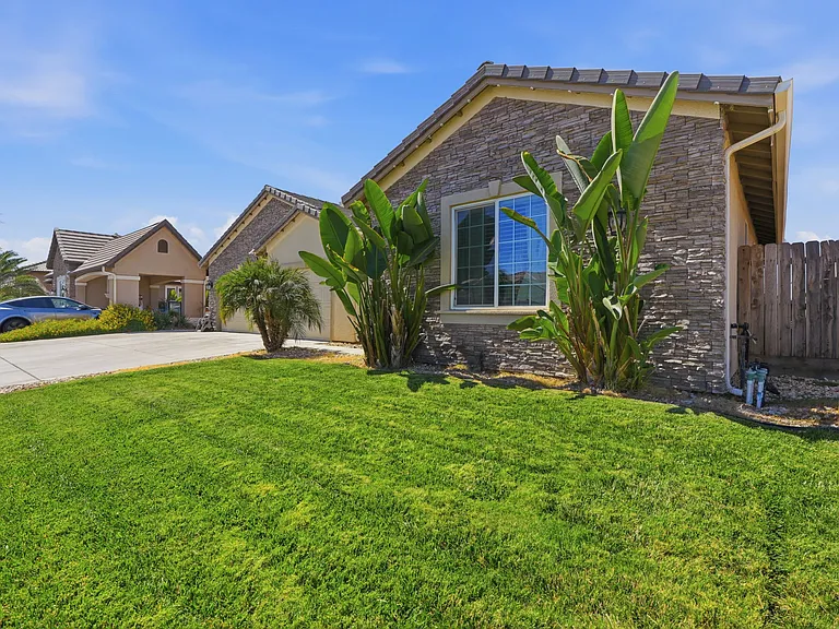 2280 Chianti Way — Photo 4