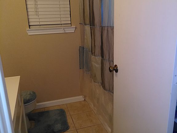 4th image of 4041 Hearthstone Dr