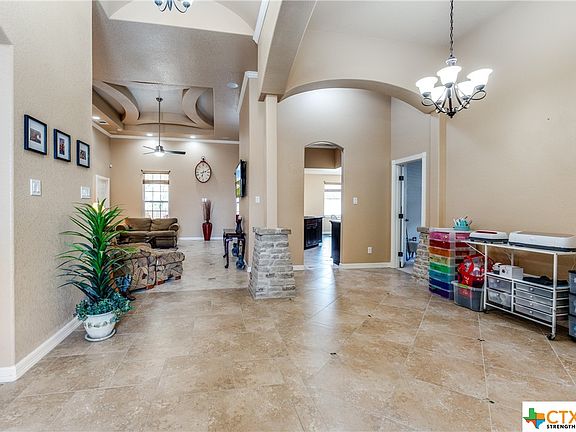 4th image of 827 Lodge Creek Dr