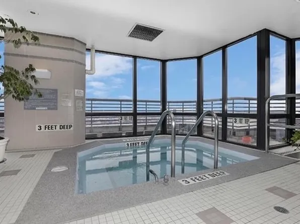 415 East 37th Street image 14 of 16