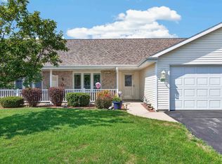 93 Queens Way, Fond Du Lac, WI 54935