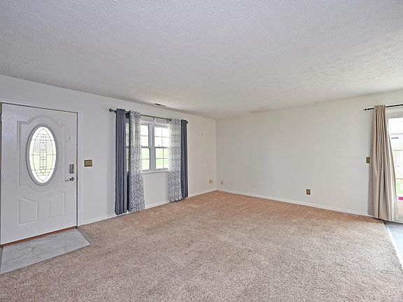 5th image of 7622 Dover Ct #107