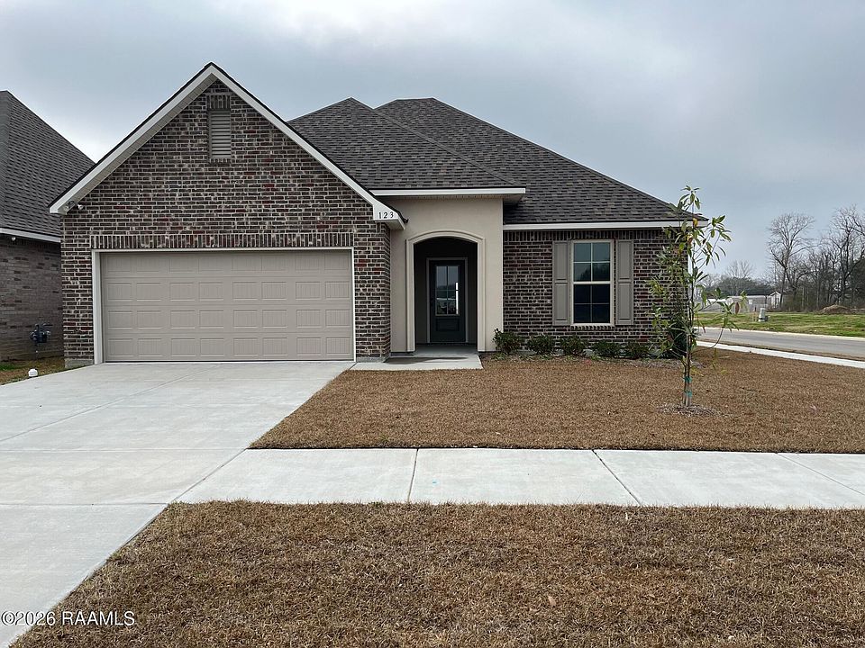 1st image of 123 Pine Harvest Ln