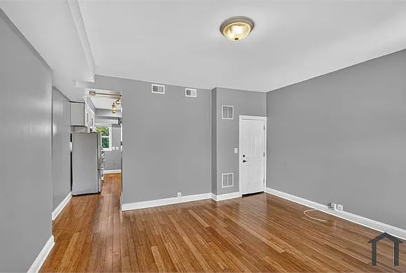1 bed, $2,000 — Photo 4
