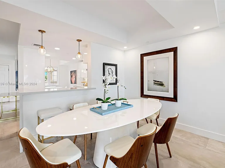 19144 Fisher Island Dr #19144 — Photo 8