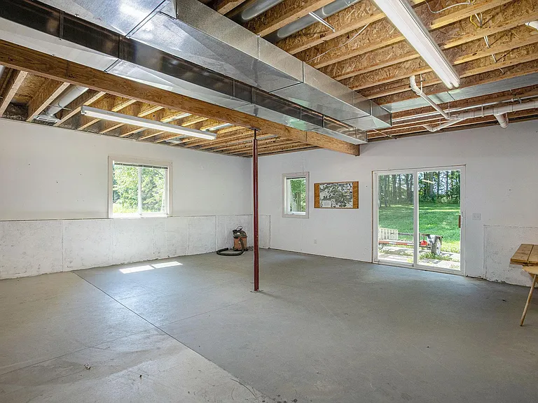 7675 E Kent Rd — Photo 20