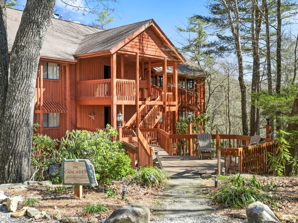 221 Toxaway Falls Drive #1A, Lake Toxaway, NC 28747