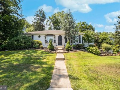 1966 Peach Tree Ln, Bethlehem, PA, 18015