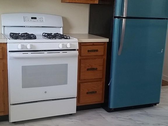 2nd image of 11 W Cedarview Avenue # Second Floor