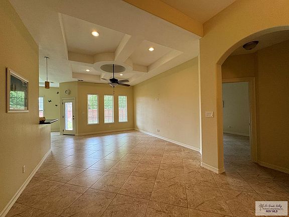 4th image of 2017 Stonegate Dr
