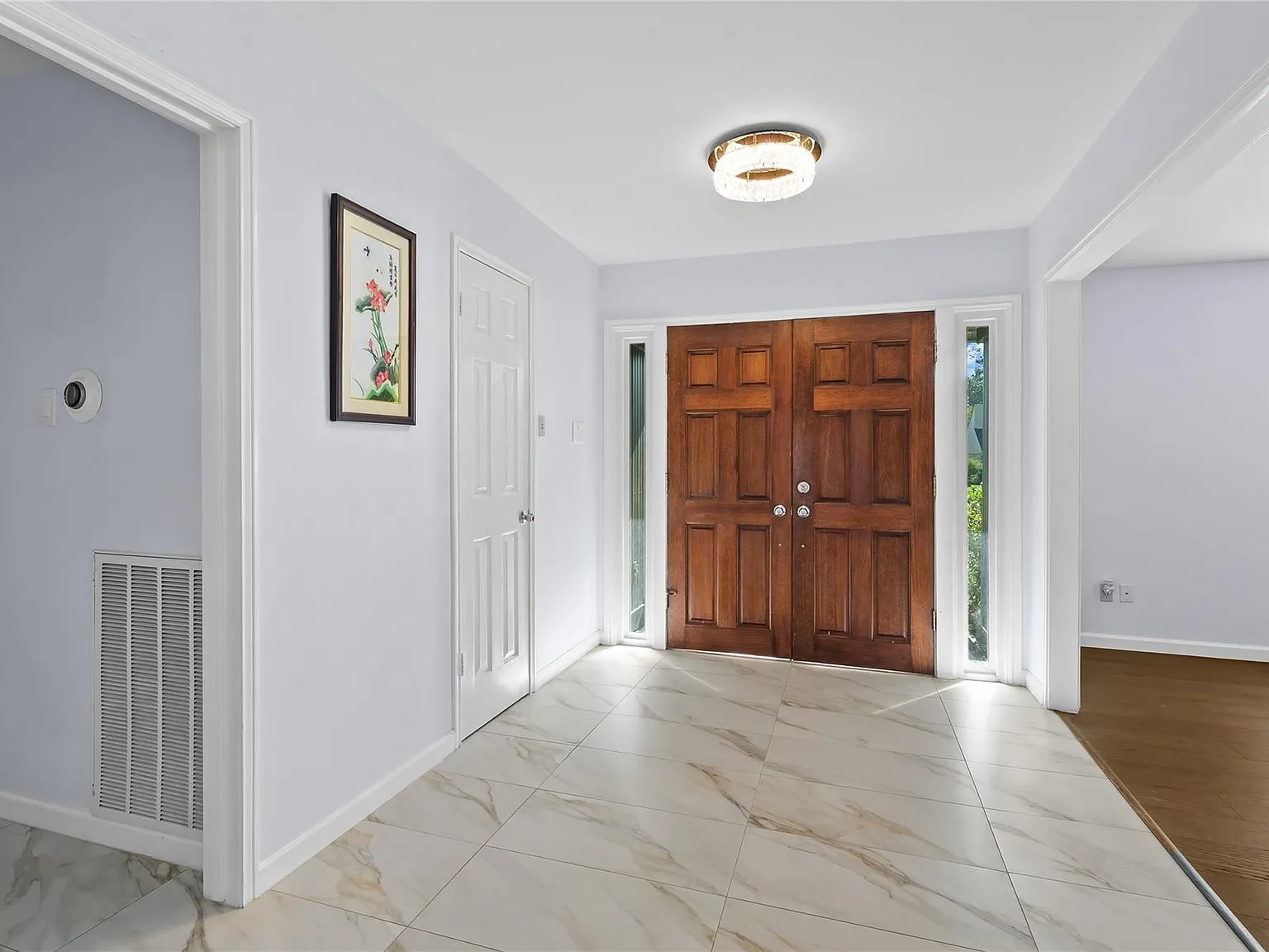 4 bed, 3.0 bath, 2550 sqft, $2,850 — Photo 4