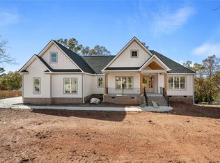 410 Holly Ridge Dr, Anderson, SC 29621
