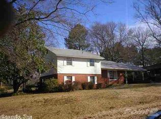 418 W Spruce St, Brinkley, AR 72021