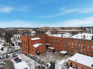 5 Spring St APT 402, Saratoga Springs, NY 12866