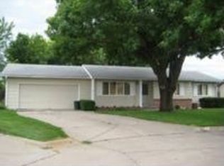 3 Regency Pl, Kearney, NE 68847