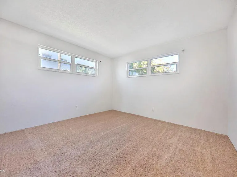 2901 N Halifax Ave #101 — Photo 11