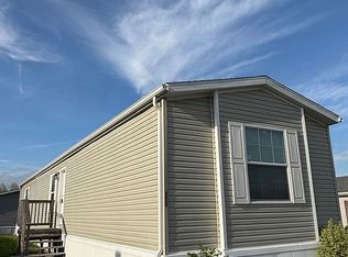 247 Woodland Trails Dr, Collinsville, IL