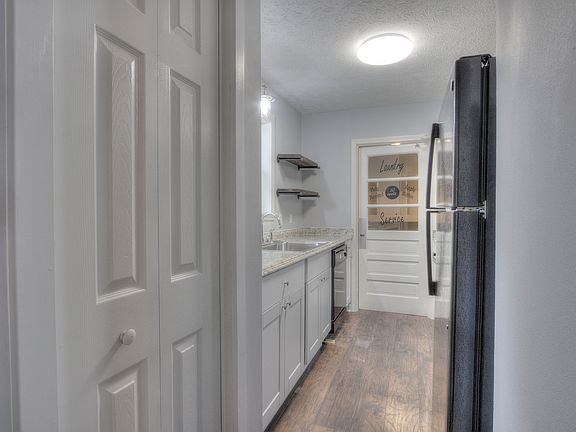 5th image of 6015 Sumter Dr