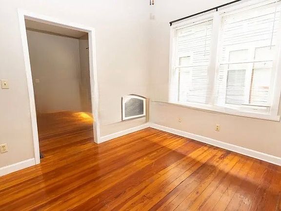 3rd image of 602 Tremont St #2