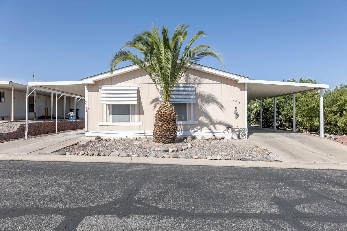 3184 Del Monte St, Laughlin, NV 89029 HotPads