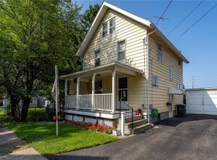 864 Woodrow Ct, Akron, OH 44310