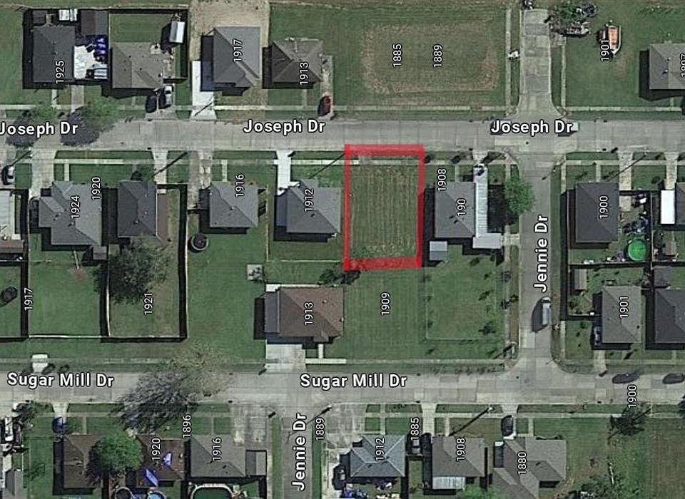 2nd image of 1908 Joseph Dr