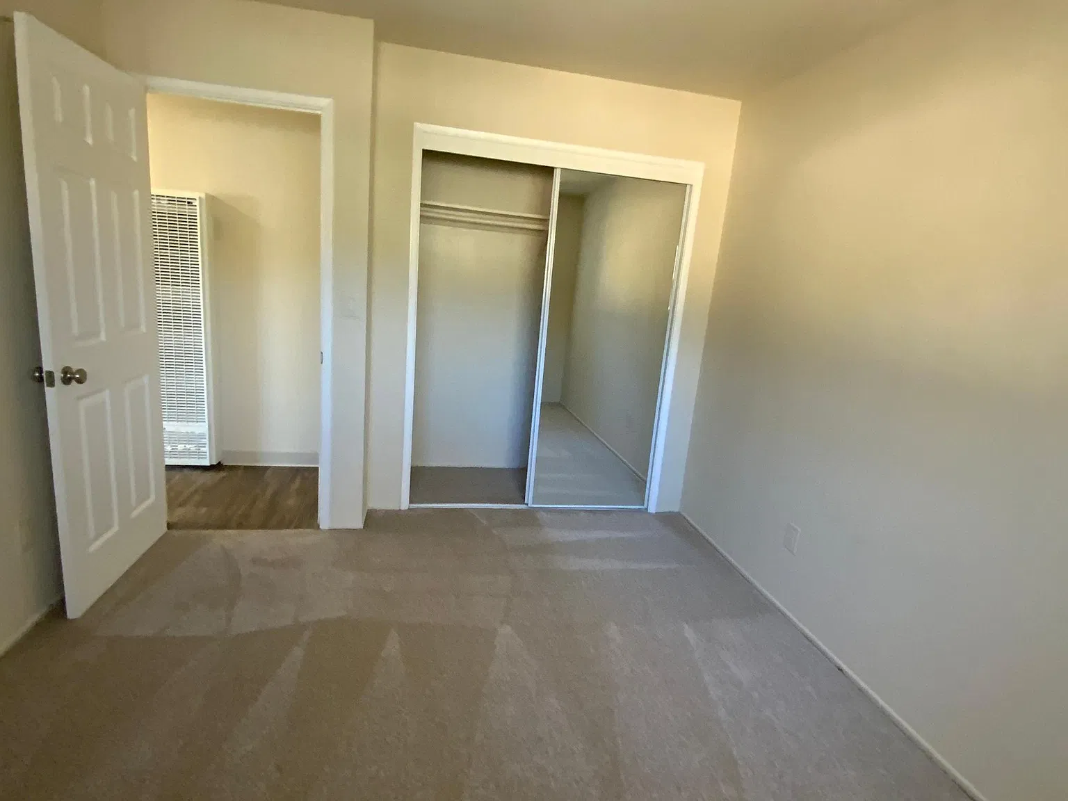 1 bed, 550 sqft, $2,950 — Photo 4