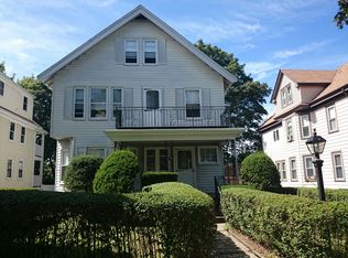 96 Manthorne Rd, West Roxbury, MA 02132