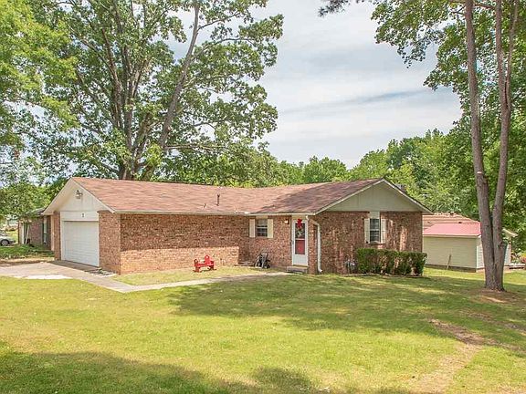 2nd image of 2 Creekdale Dr