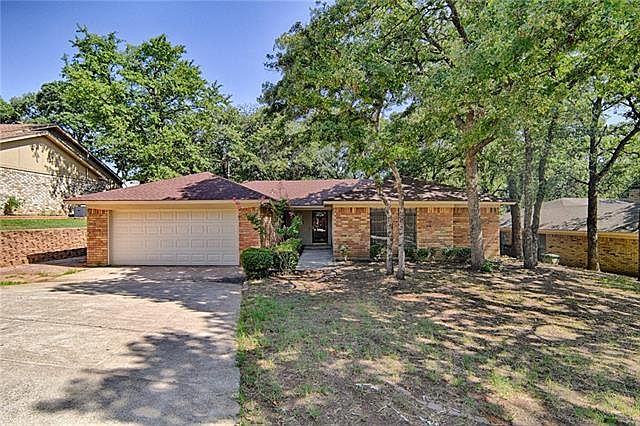 1st image of 4511 Lone Oak Dr