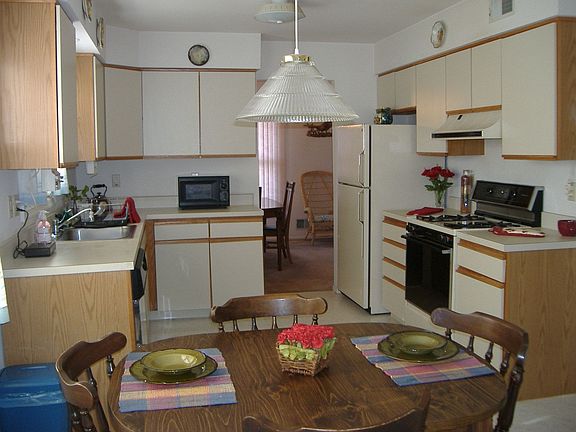 Eat in Kitchen