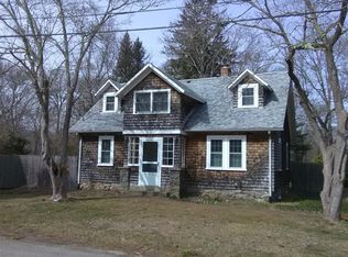 53 Blackbird Rd, South Kingstown, RI 02892