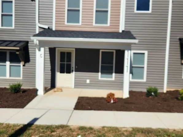 111 Dinwiddie Ave Unit B, Blackstone, VA 23824