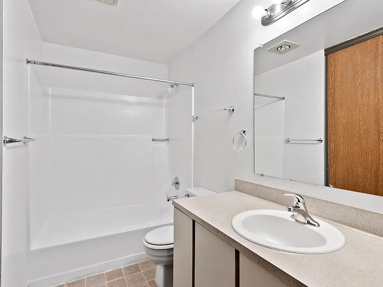 Michelle Apartments — Photo 35