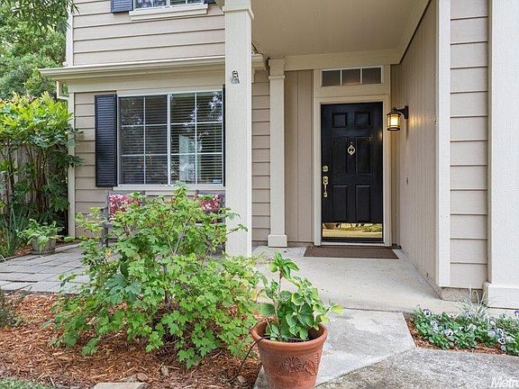 3rd image of 3708 Falkirk Ct