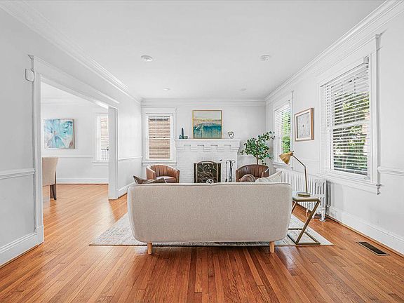 4th image of 3834 McKinley St NW