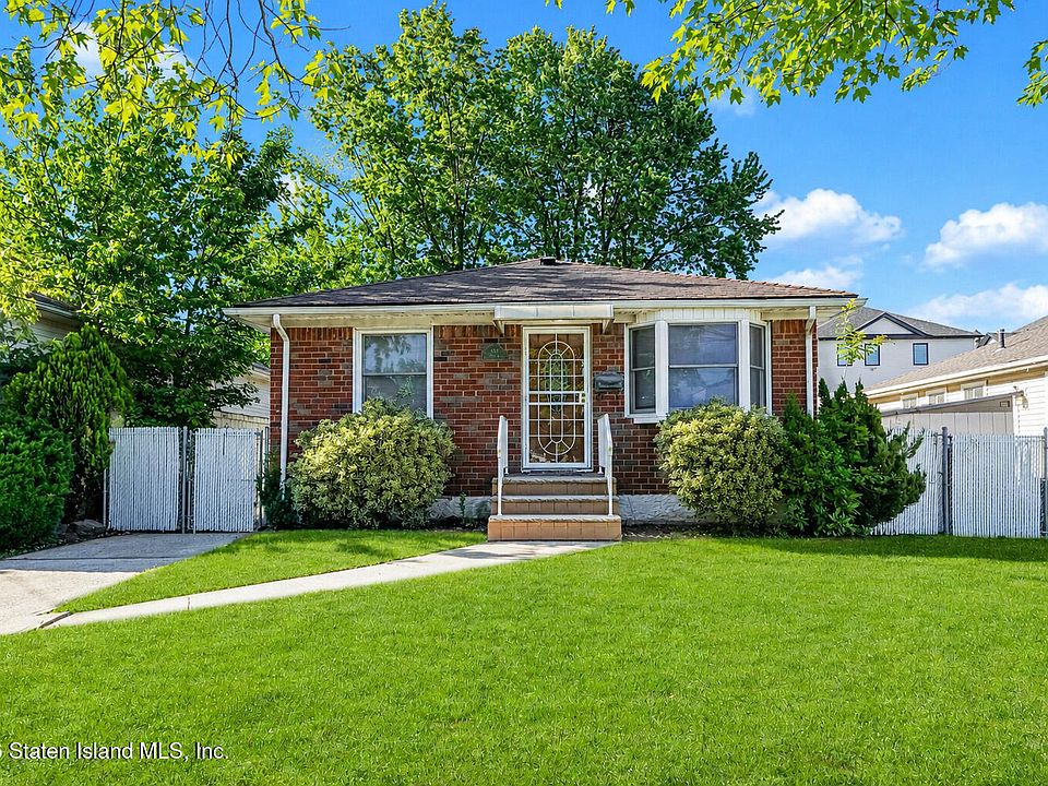 1st image of 826 Lamont Ave