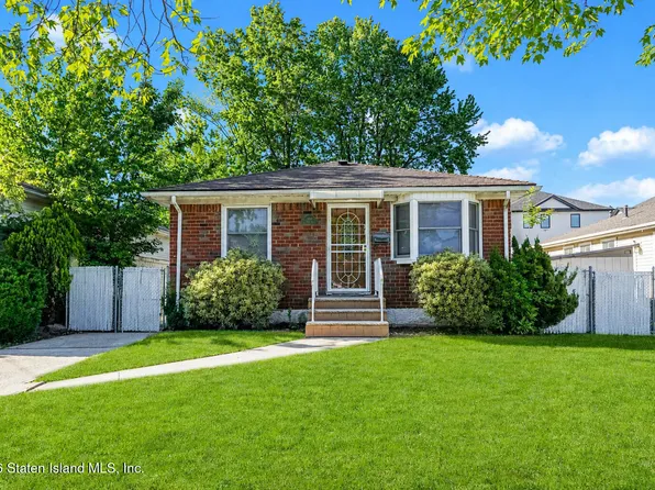 826 Lamont Ave, Staten Island, NY 10309