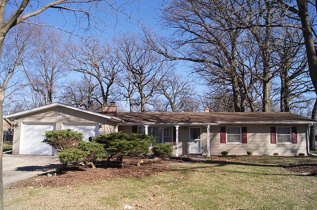 1st image of 10 Knollwood Dr
