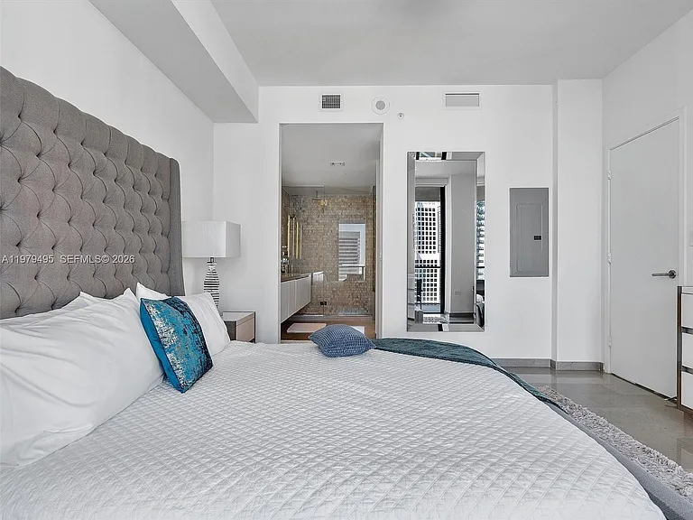 88 SW 7th St #2709 — Photo 22