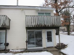 130 Cora Ave APT A, Fox Lake, IL
