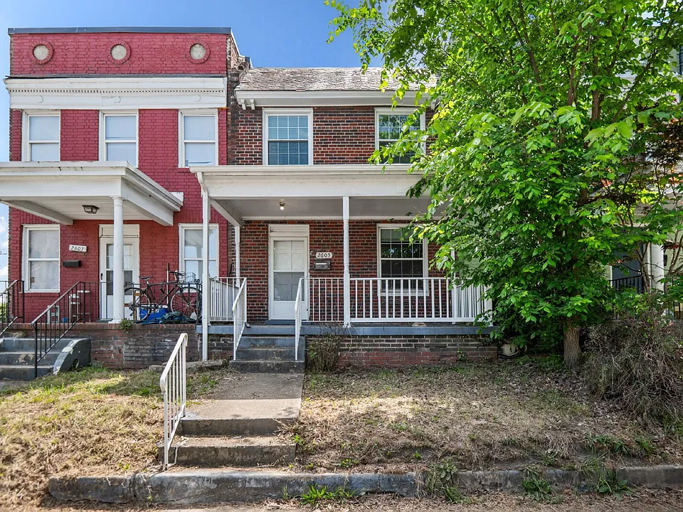 2605 Grayland Ave