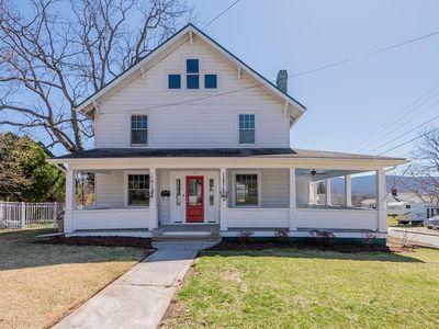 405 E North St, Wytheville, VA, 24382