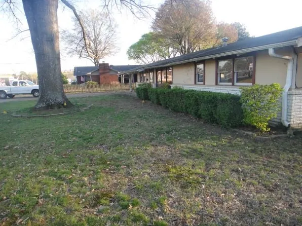 109 S Cone St, Searcy, AR 72143