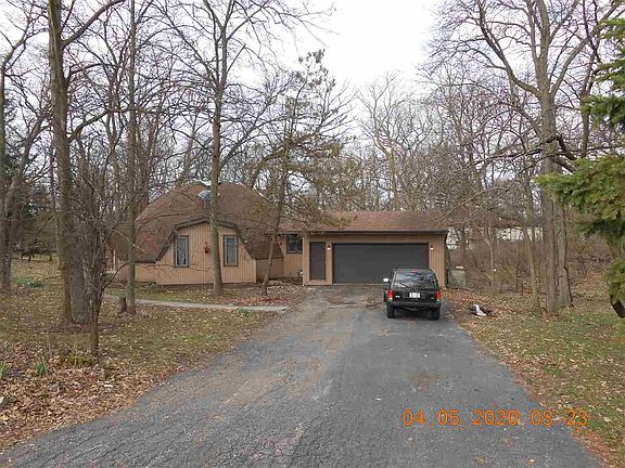 3rd image of 3873 Wingate Dr