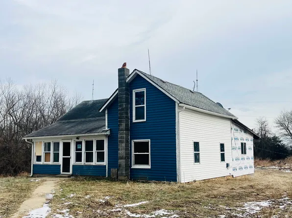 12530 Messmer Rd, Savanna, IL 61074