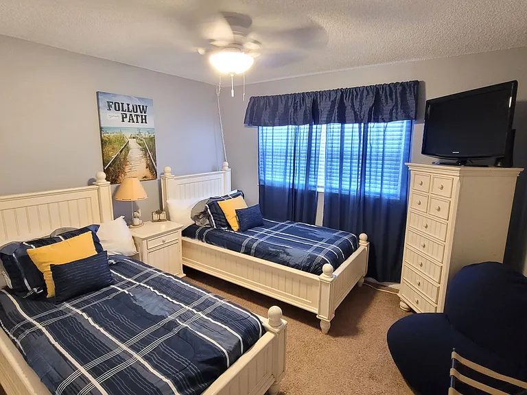4100 Ocean Beach Blvd #205 — Photo 9