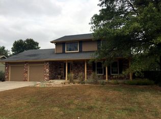 2908 W 27th St, Lawrence, KS 66047