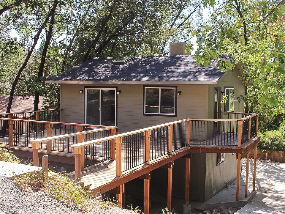 1st image of 21936 Feather River Dr