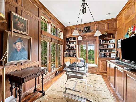 4th image of 114 Hidden Valley Ct